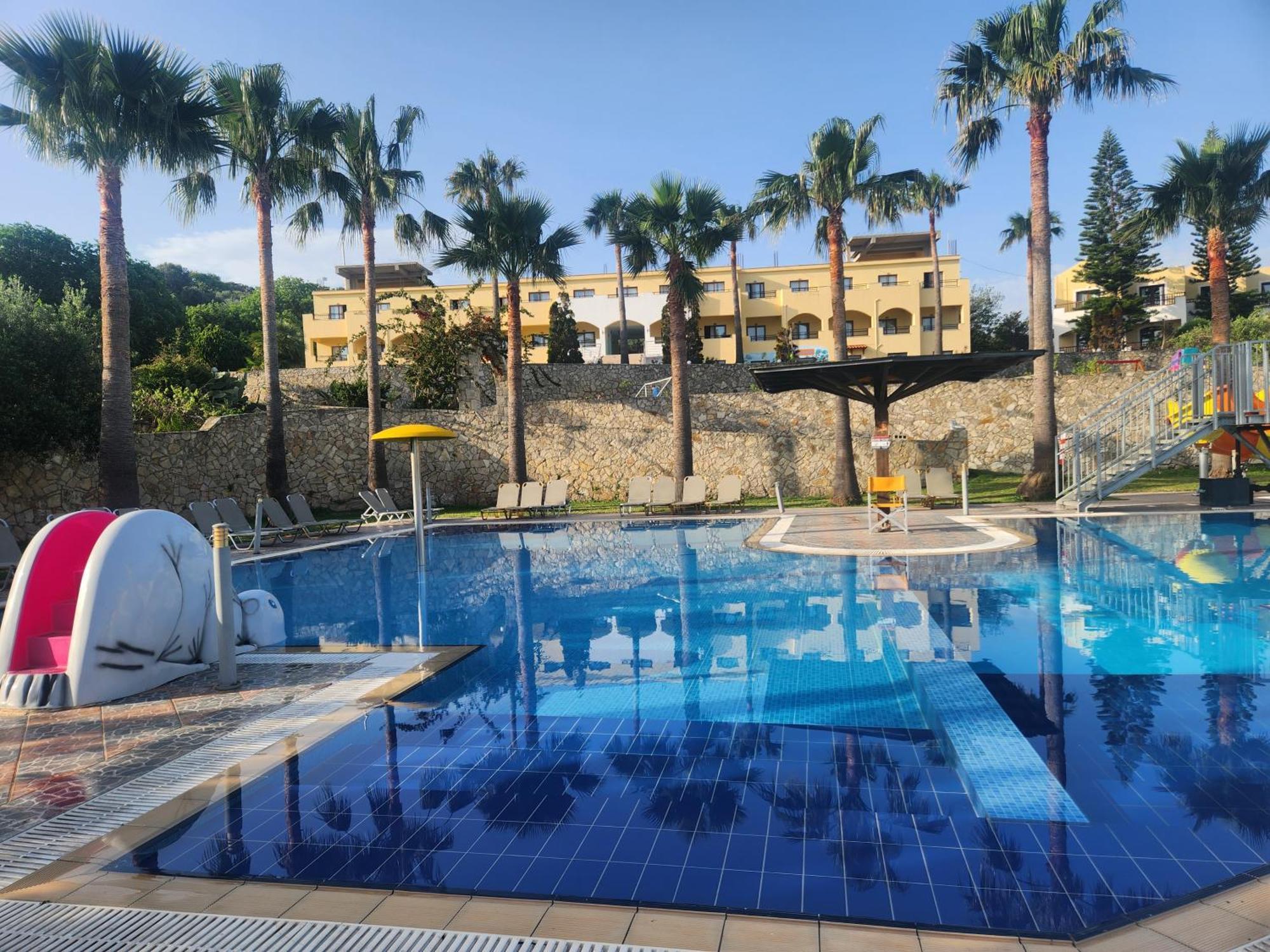 Almyrida Village & Waterpark Kültér fotó